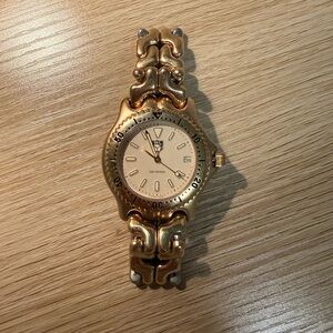 ✨ Vintage TAG Heuer 2000 Series Gold-Tone Watch ✨